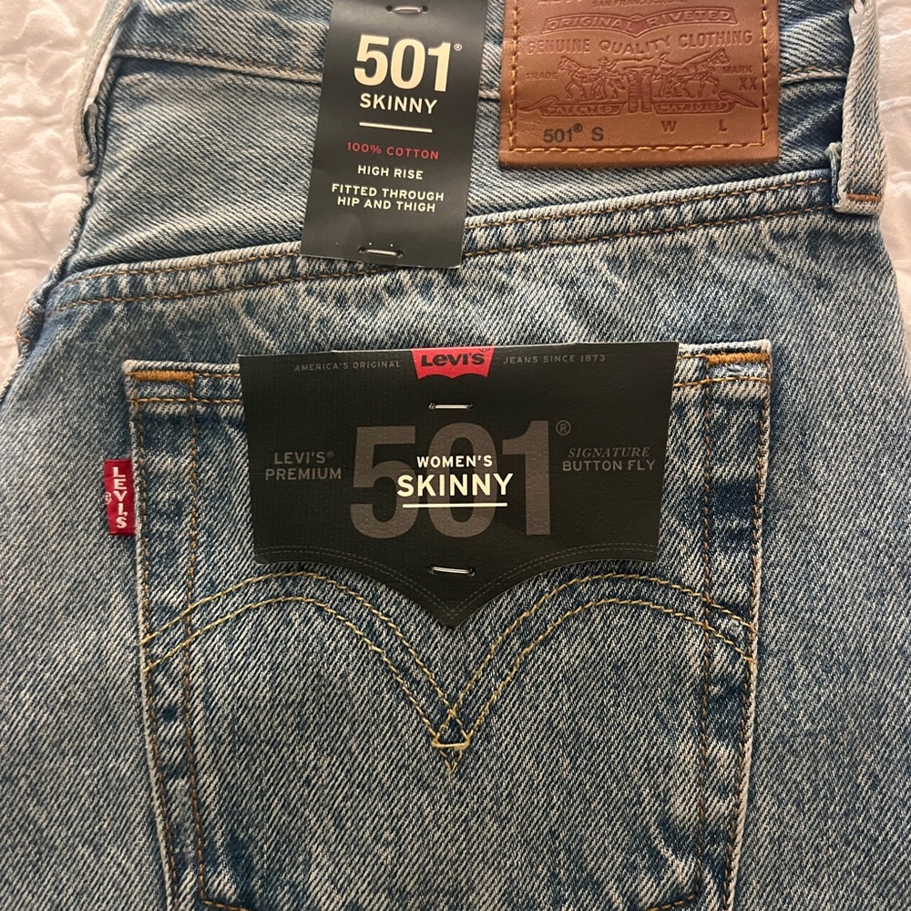 Levi's 501 Distressed Skinny Jeans 27x28 NWT
